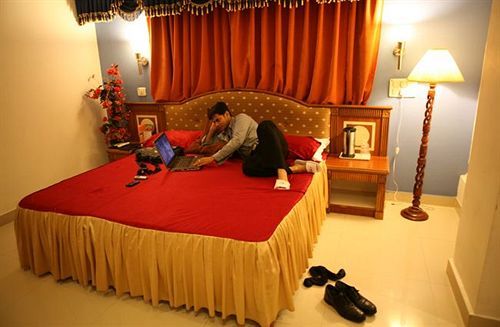 Shri Ram Excellency Hotel