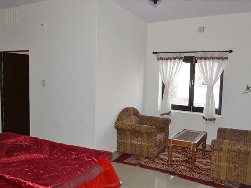 Kesar Heritage Bed & Breakfast *