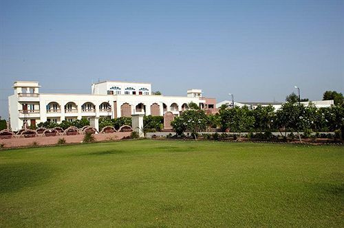 Amargarh Resort 3*