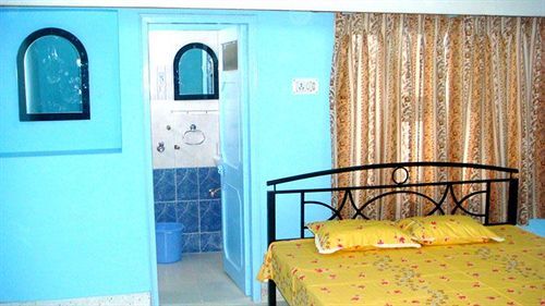 Ganesham Guest house *