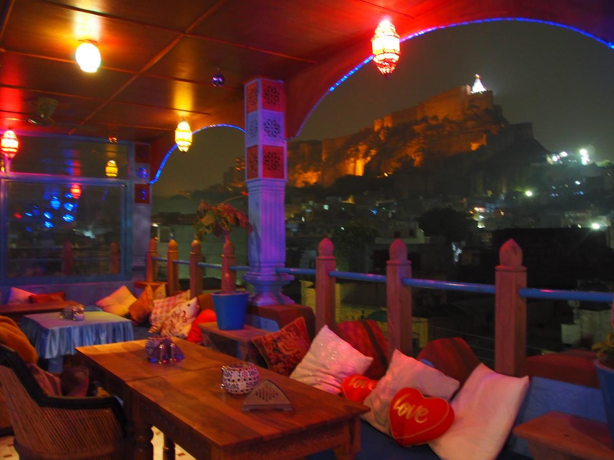 Homestay Raj Mandir Boutique *