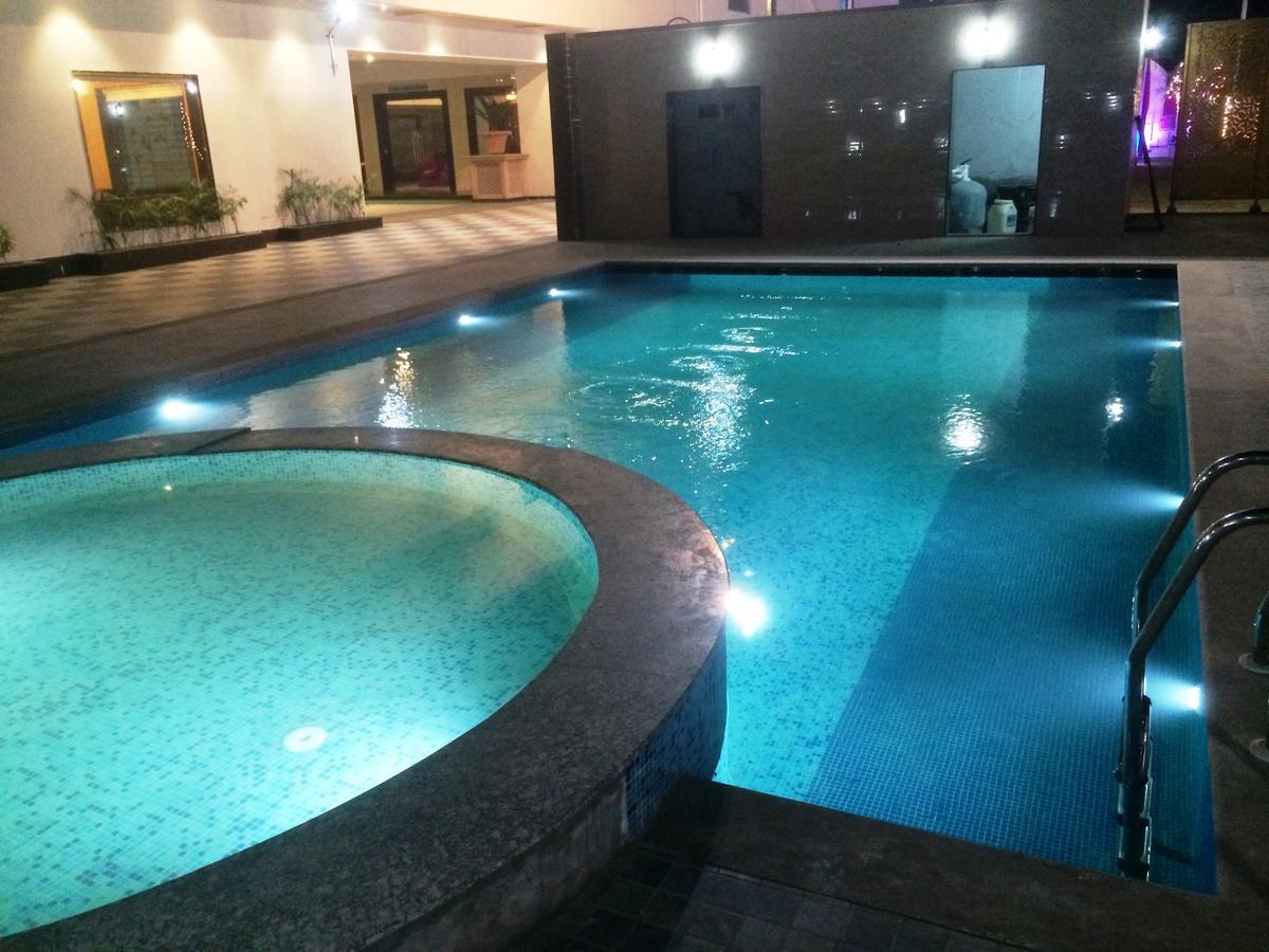 Hotel Chandra Grand