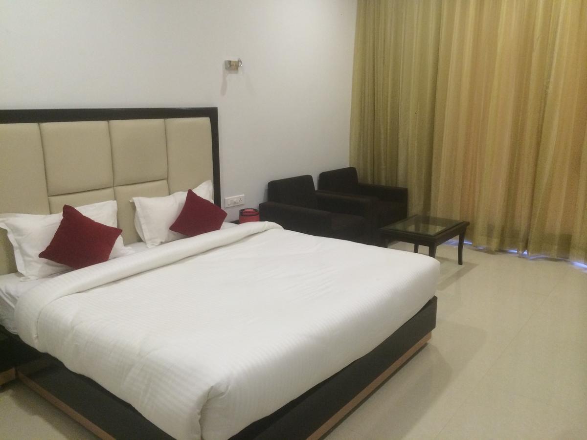 Chandra Grand 3*