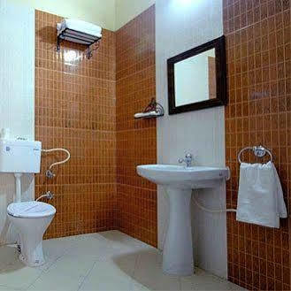 Oyo 15001 Marvel Umed Hotel 3*