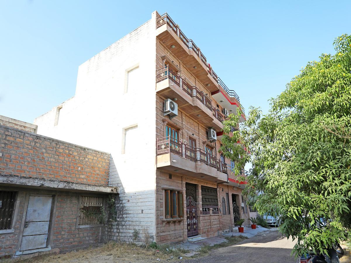 Hotel Oyo 9852 Leela Jodhpur (Rajasthan)