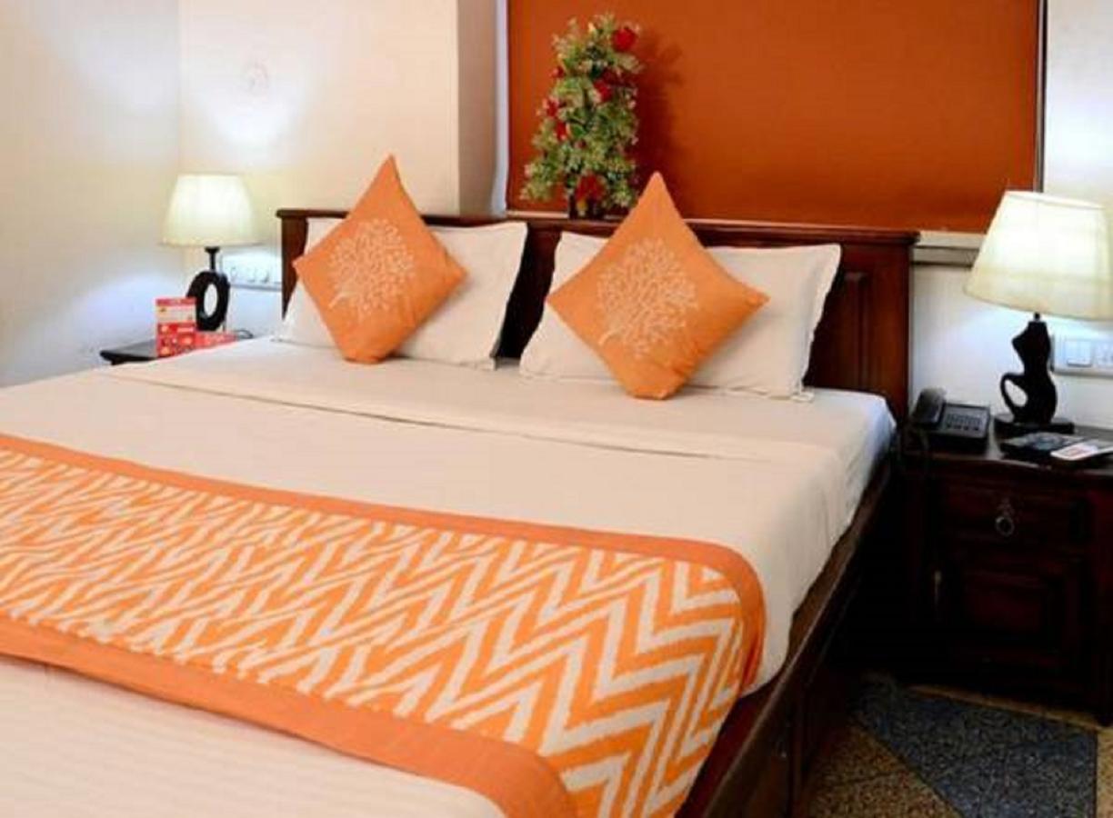 Shree Mohan Hotel 2*