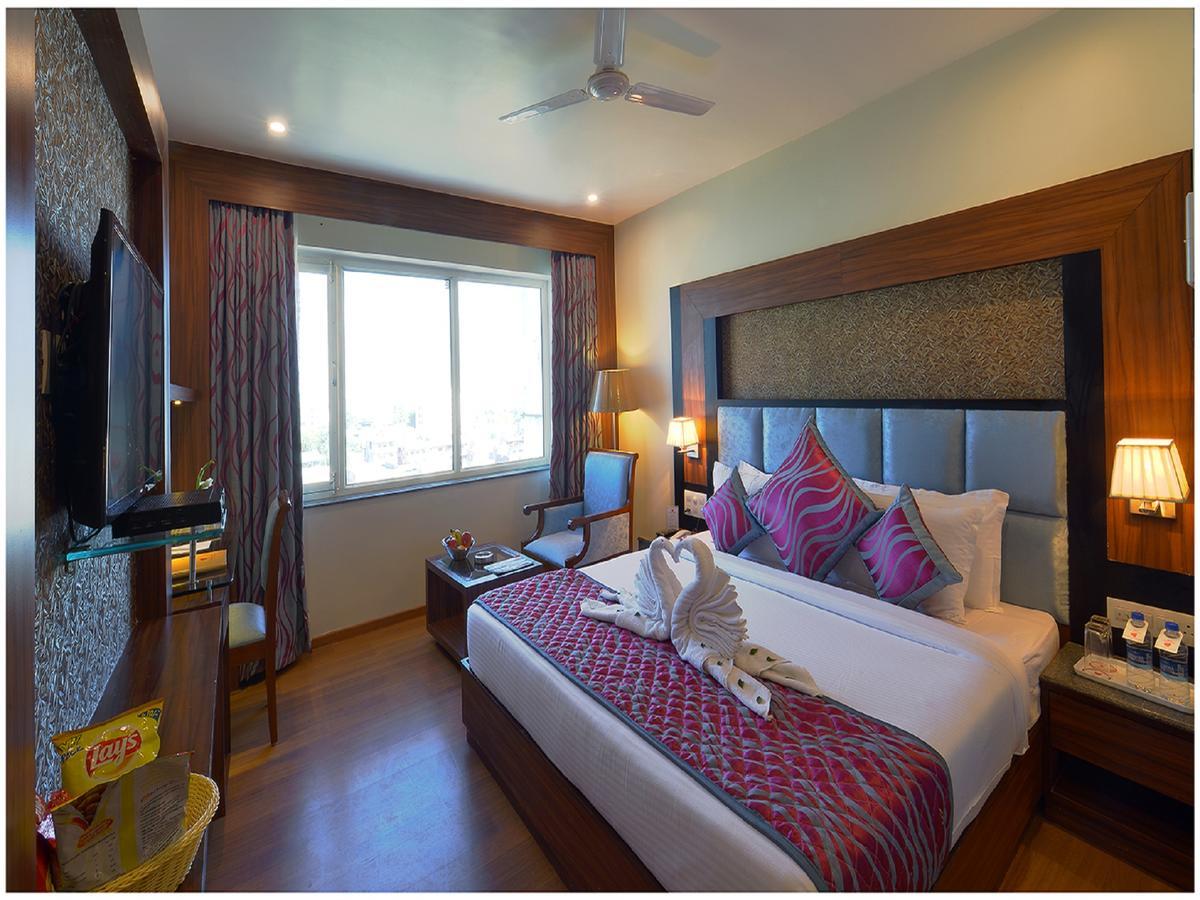 Hotel Shri Ram Empire