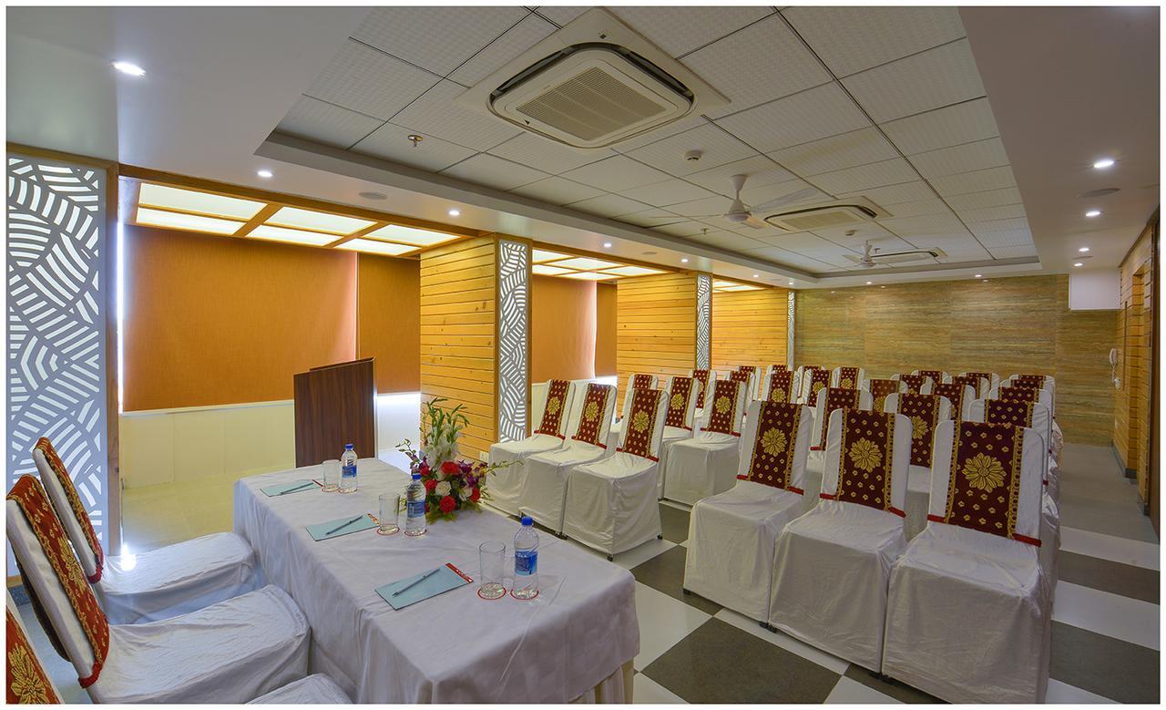 Hotel Shri Ram Empire