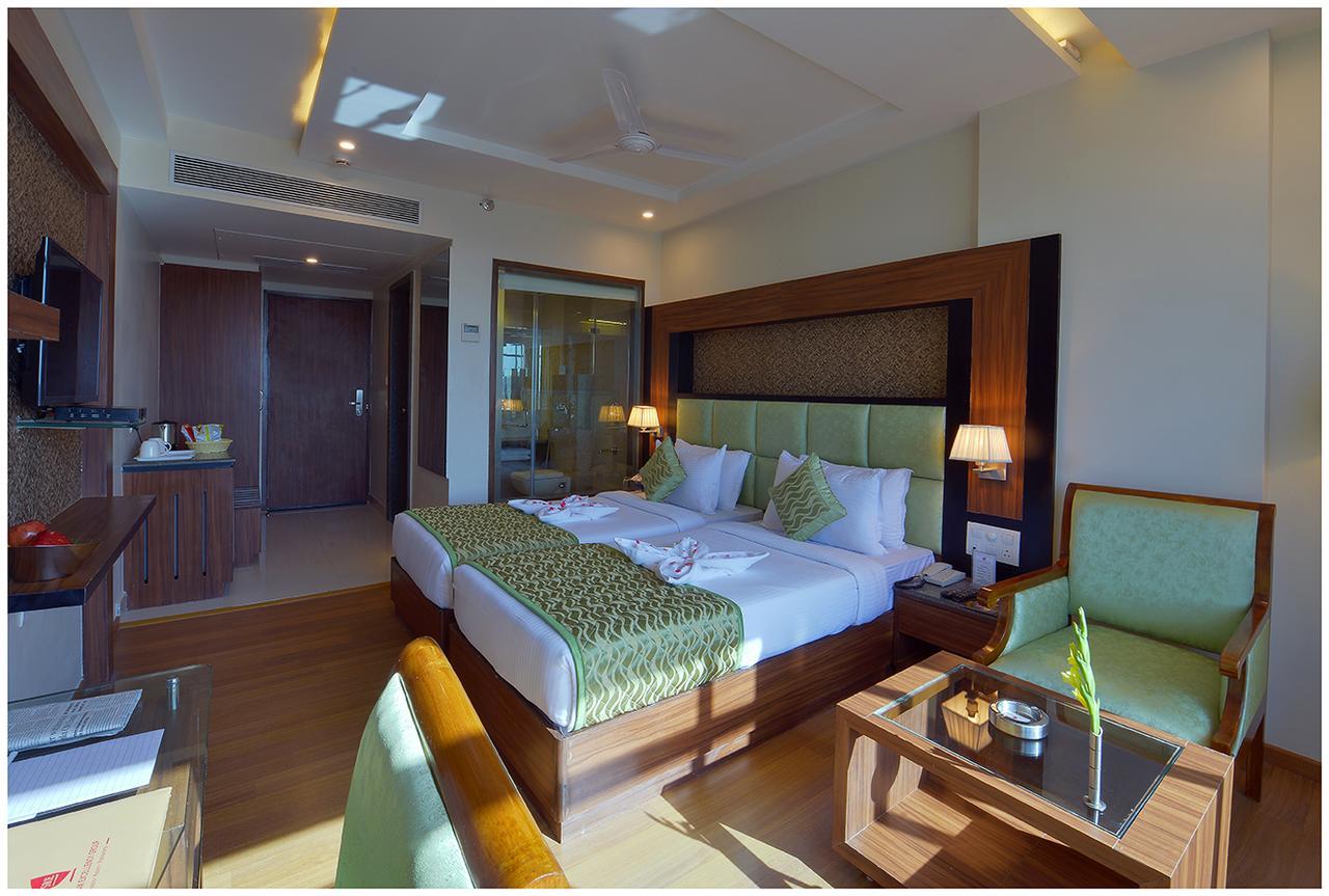 Shri Ram Empire Hotel 3*