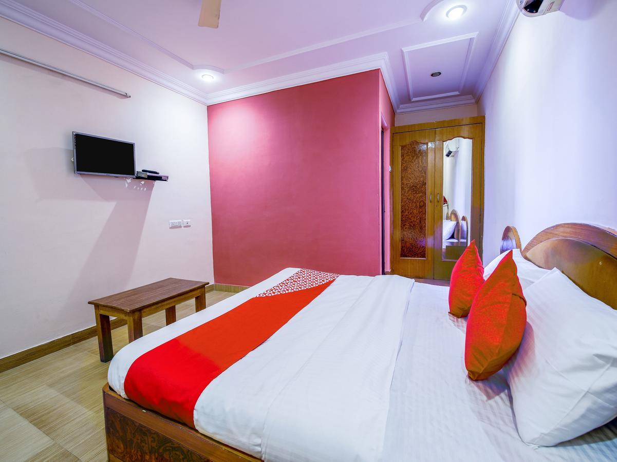 Oyo 13935 Shree Celebration Hotel 3*