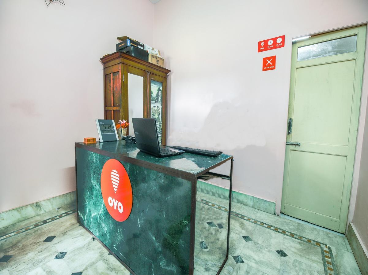 Oyo 13935 Shree Celebration Hotel 3*