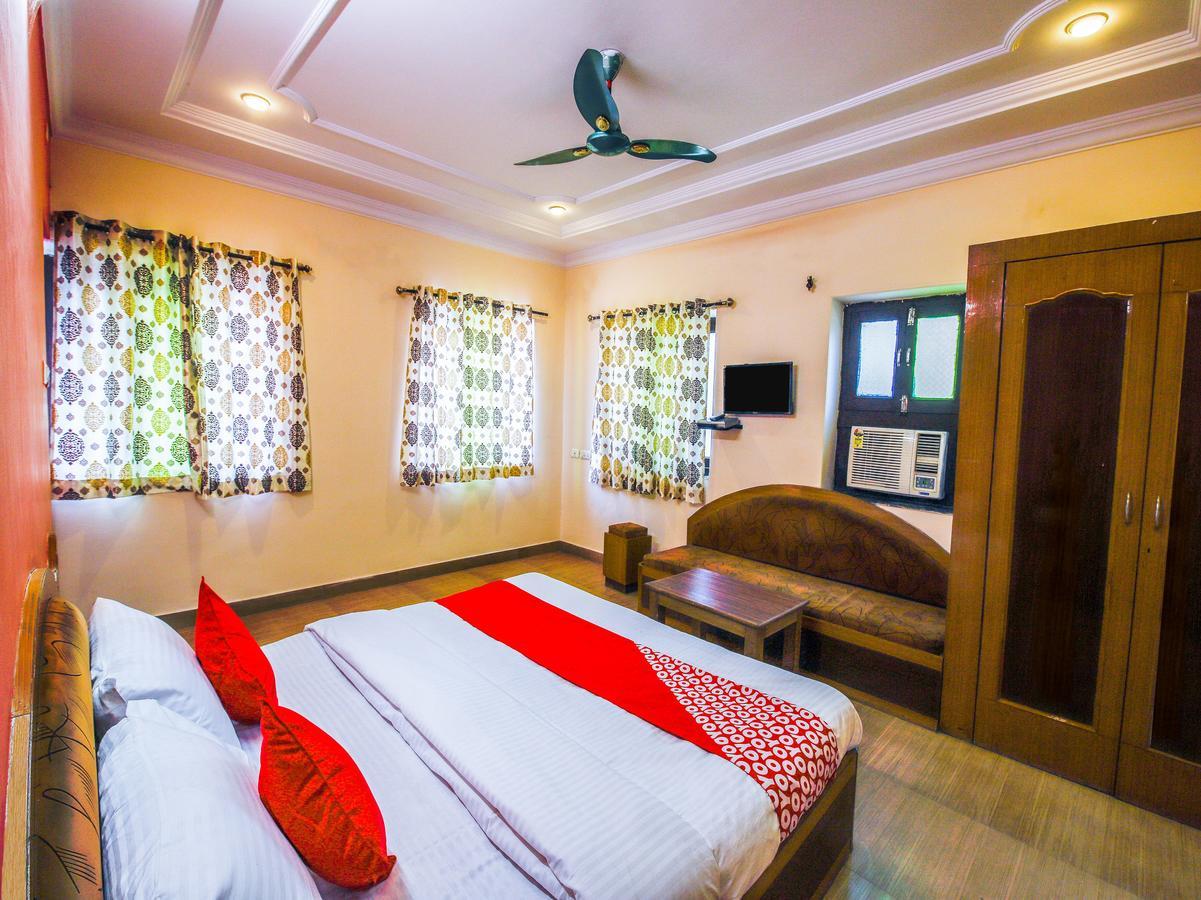 Hotel Oyo 13935 Shree Celebration