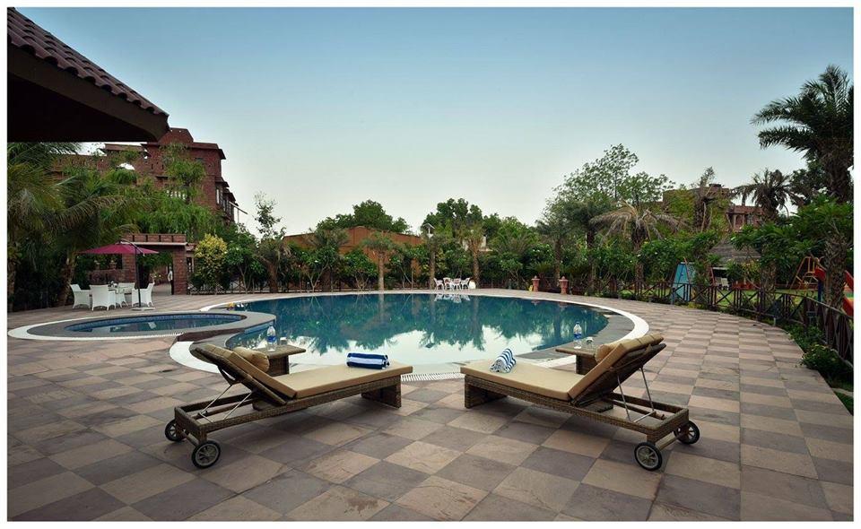 Hotel Garh Govind And