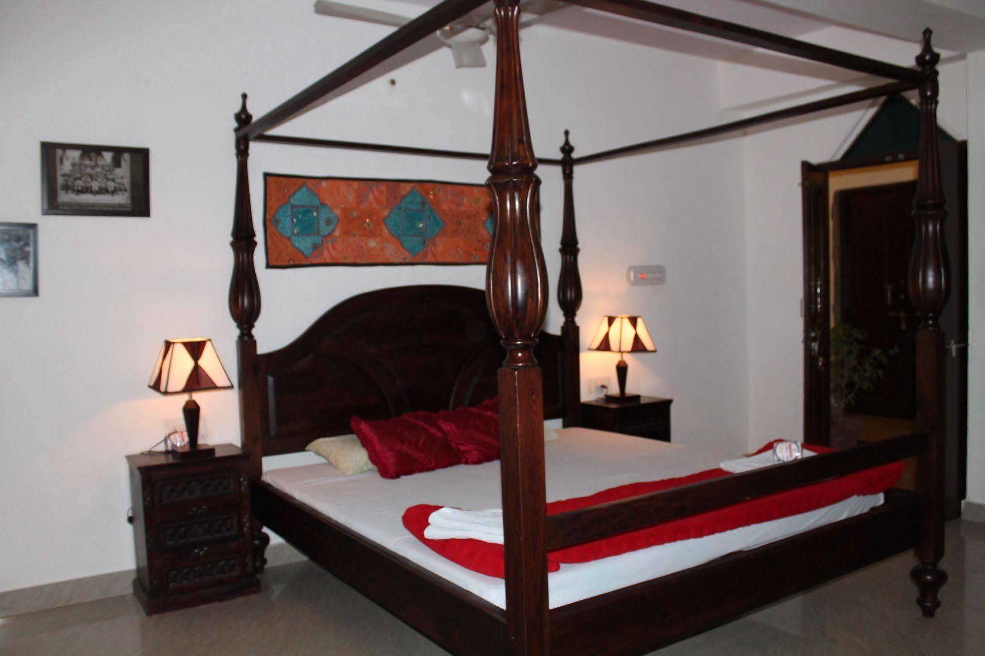 Bed & Breakfast Kesar Heritage *