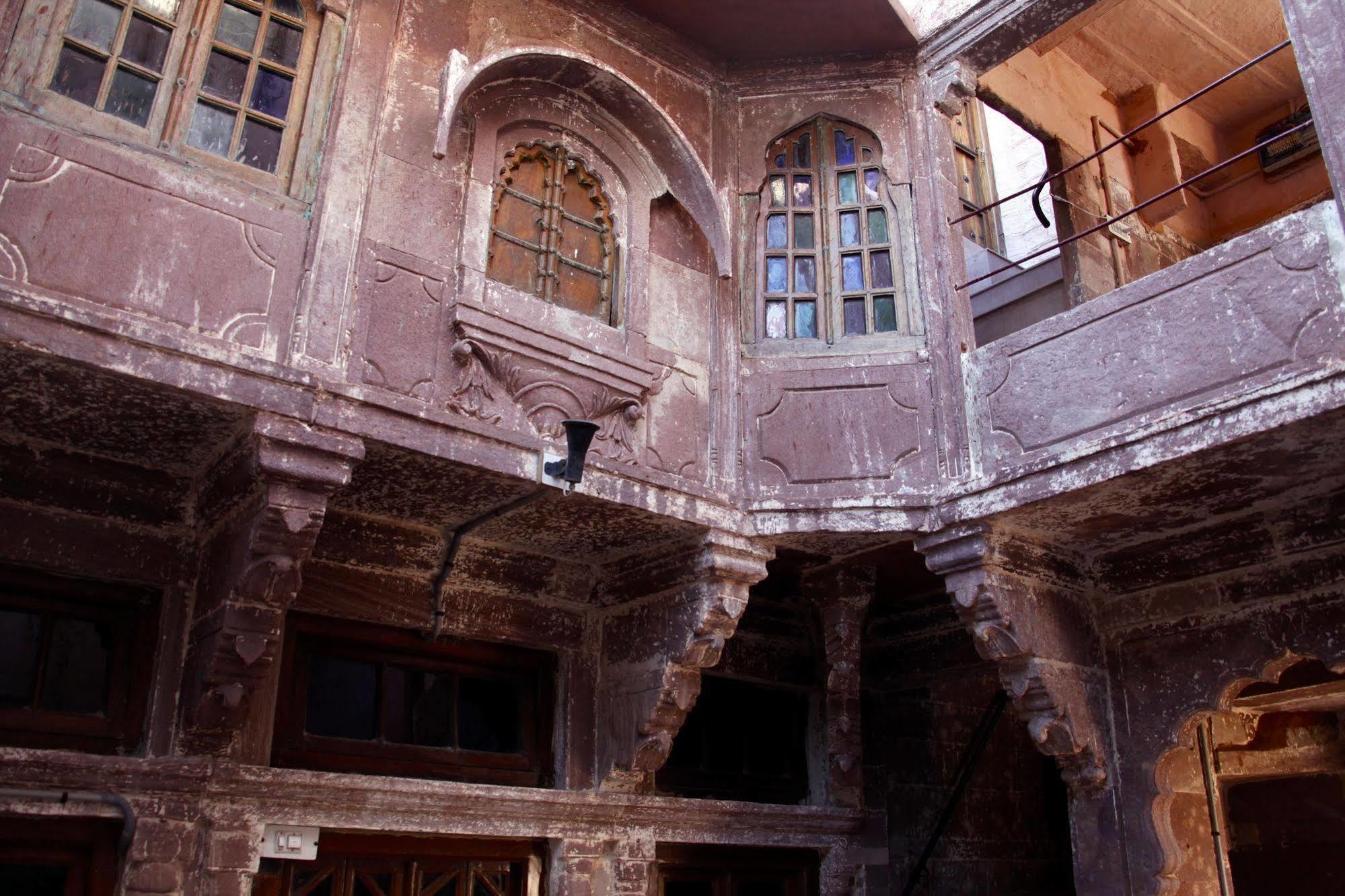 Shahi Guest house 3*
