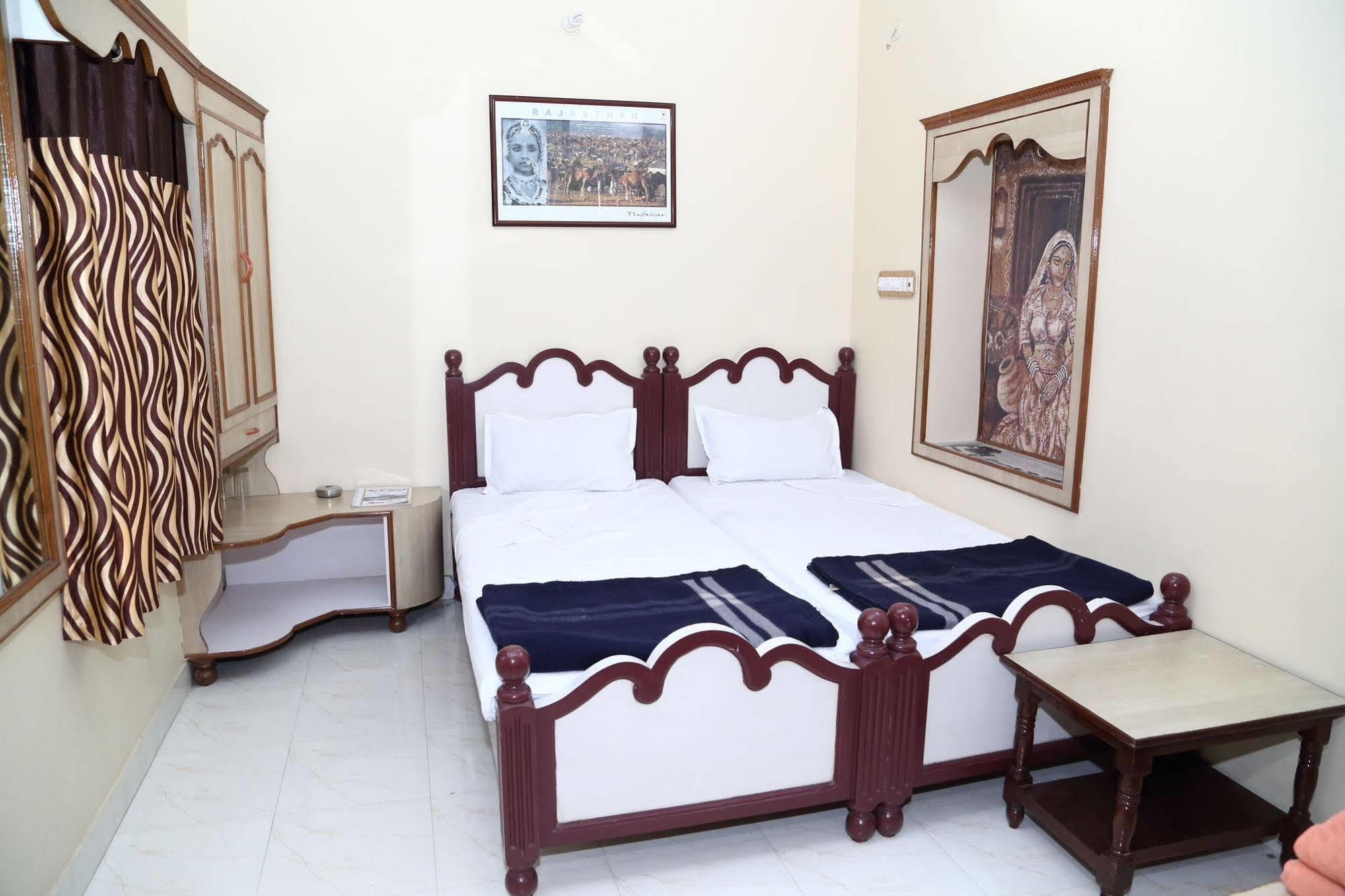 Hotel Jee Ri Haveli Jodhpur (Rajasthan)
