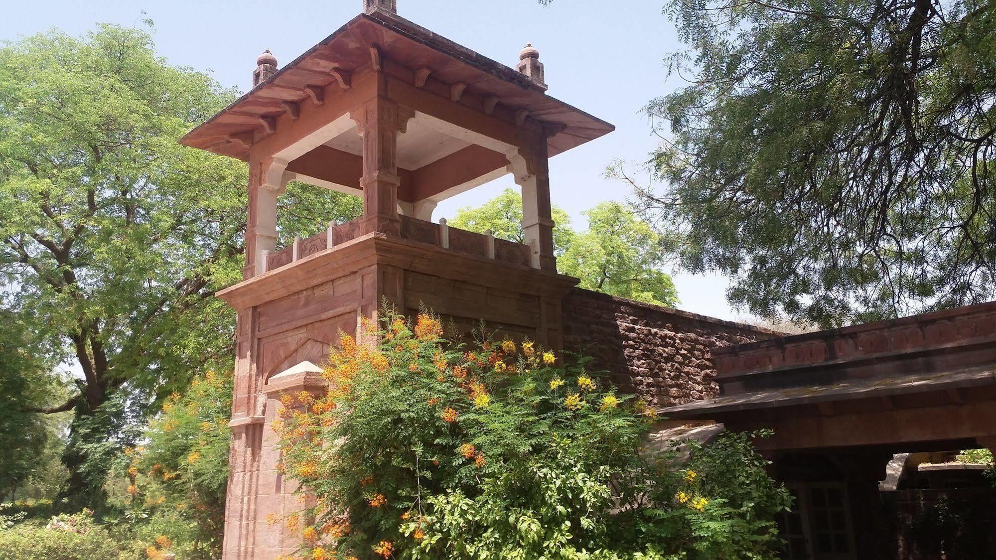 Resort Welcomheritage Bal Samand Palace