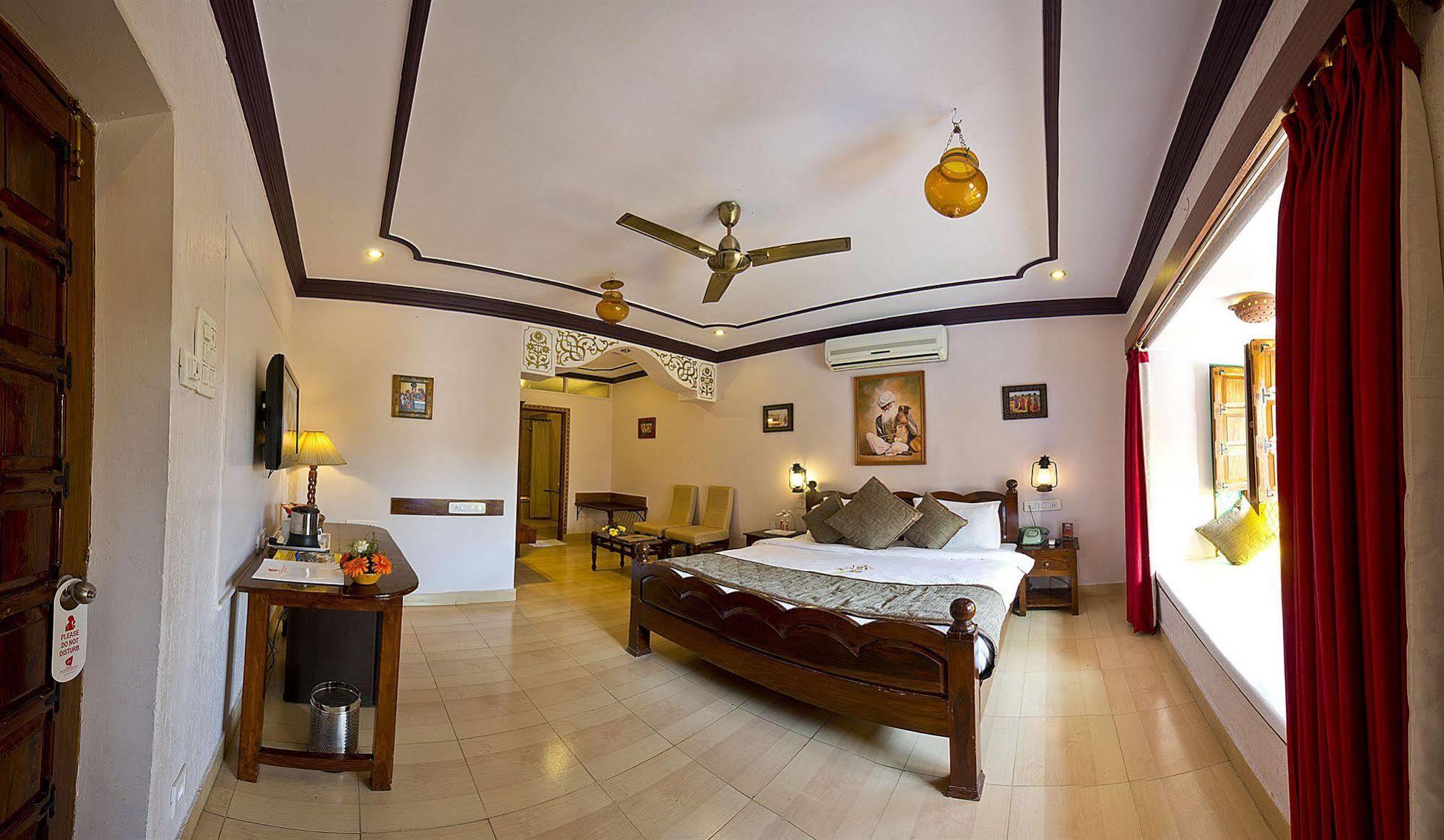 Shri Ram Excellency Hotel 3*