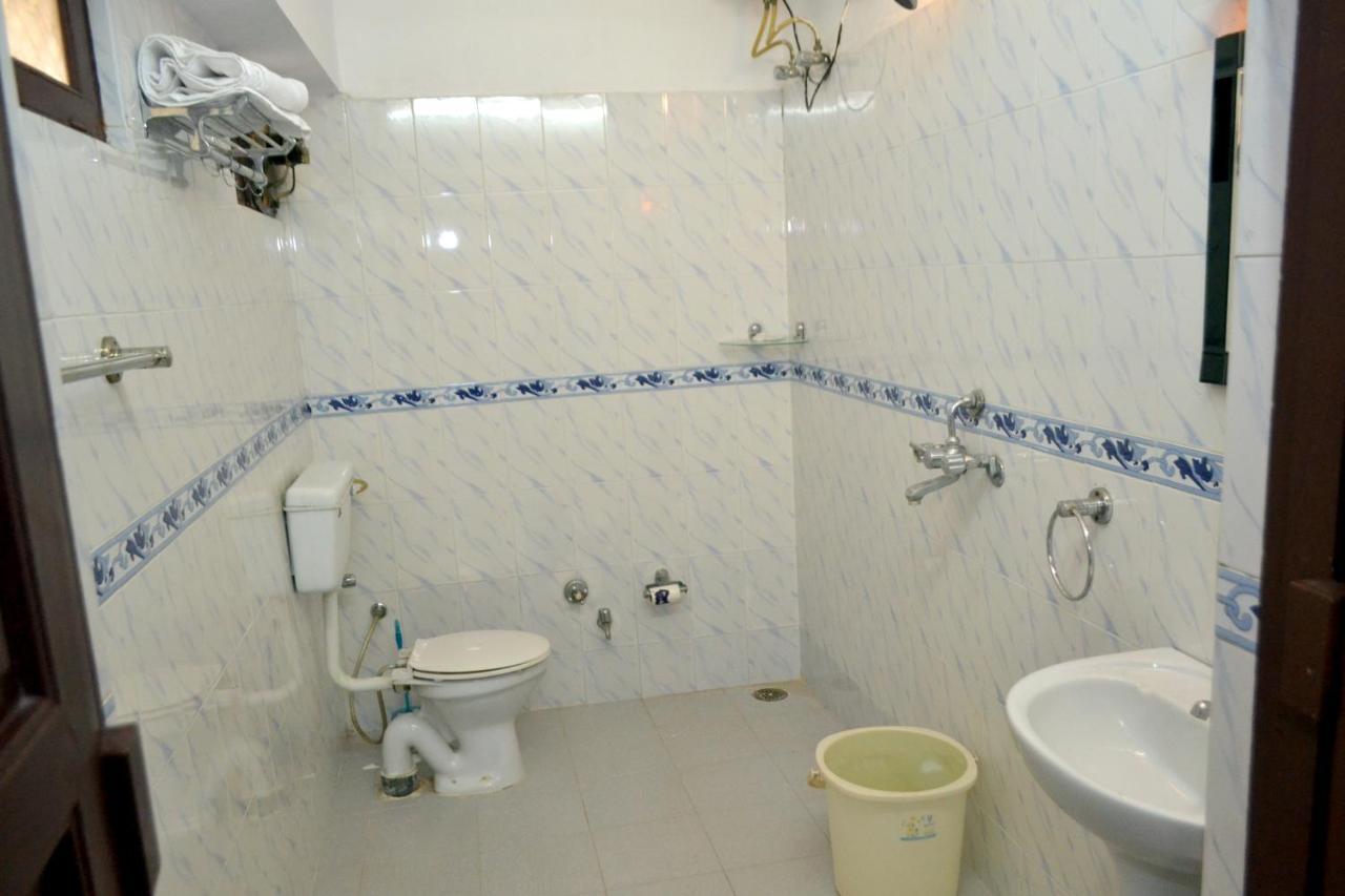 Hotel Kiran 3*