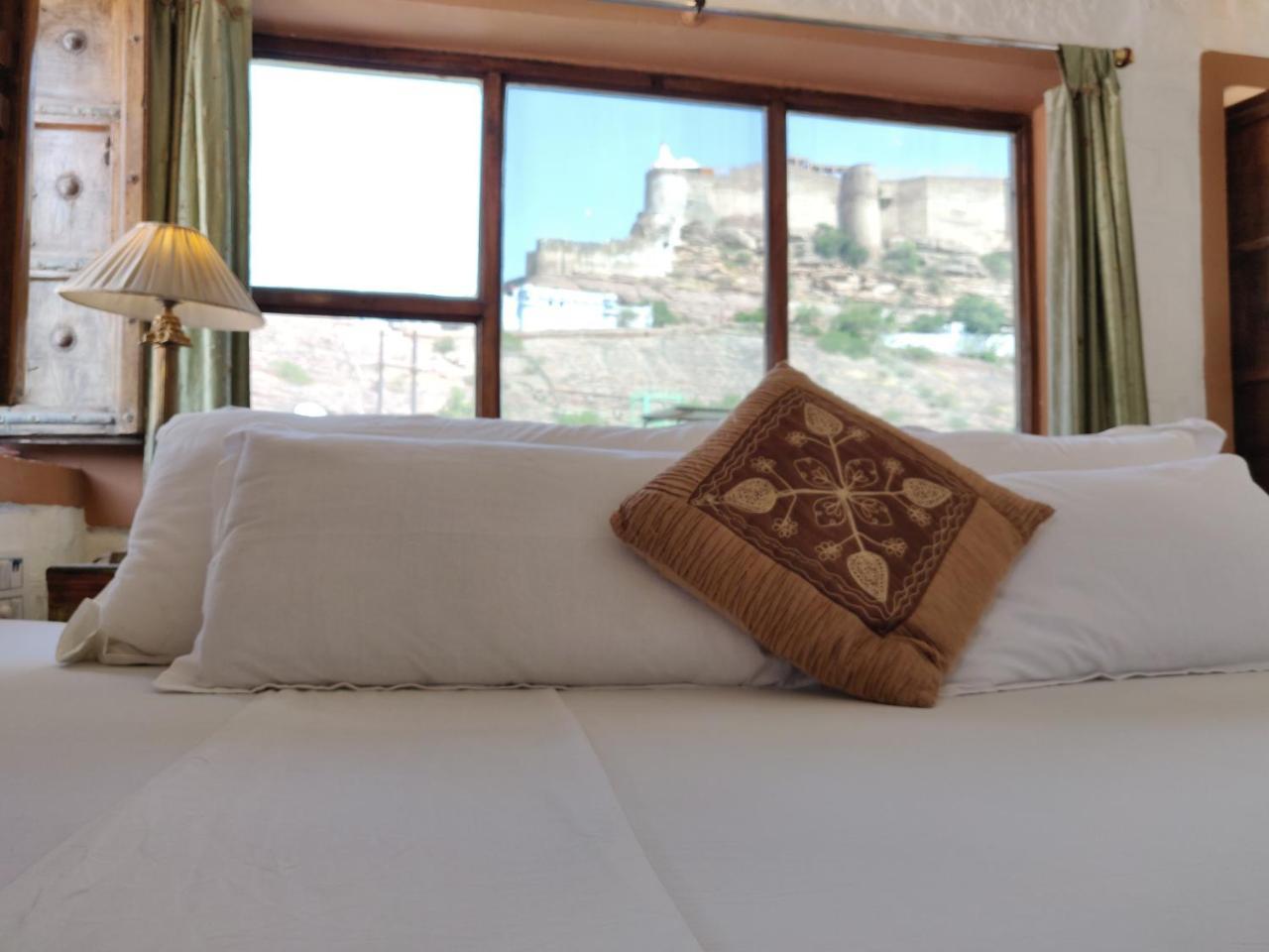 Guest house Shahi