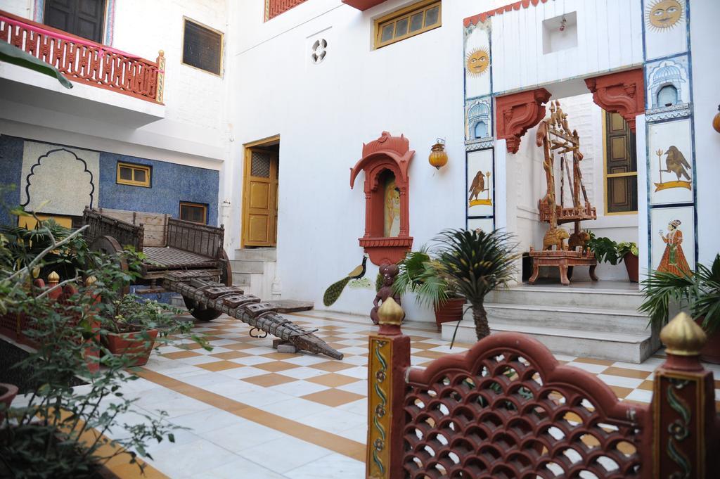 Krishna Prakash Heritage Haveli 3*