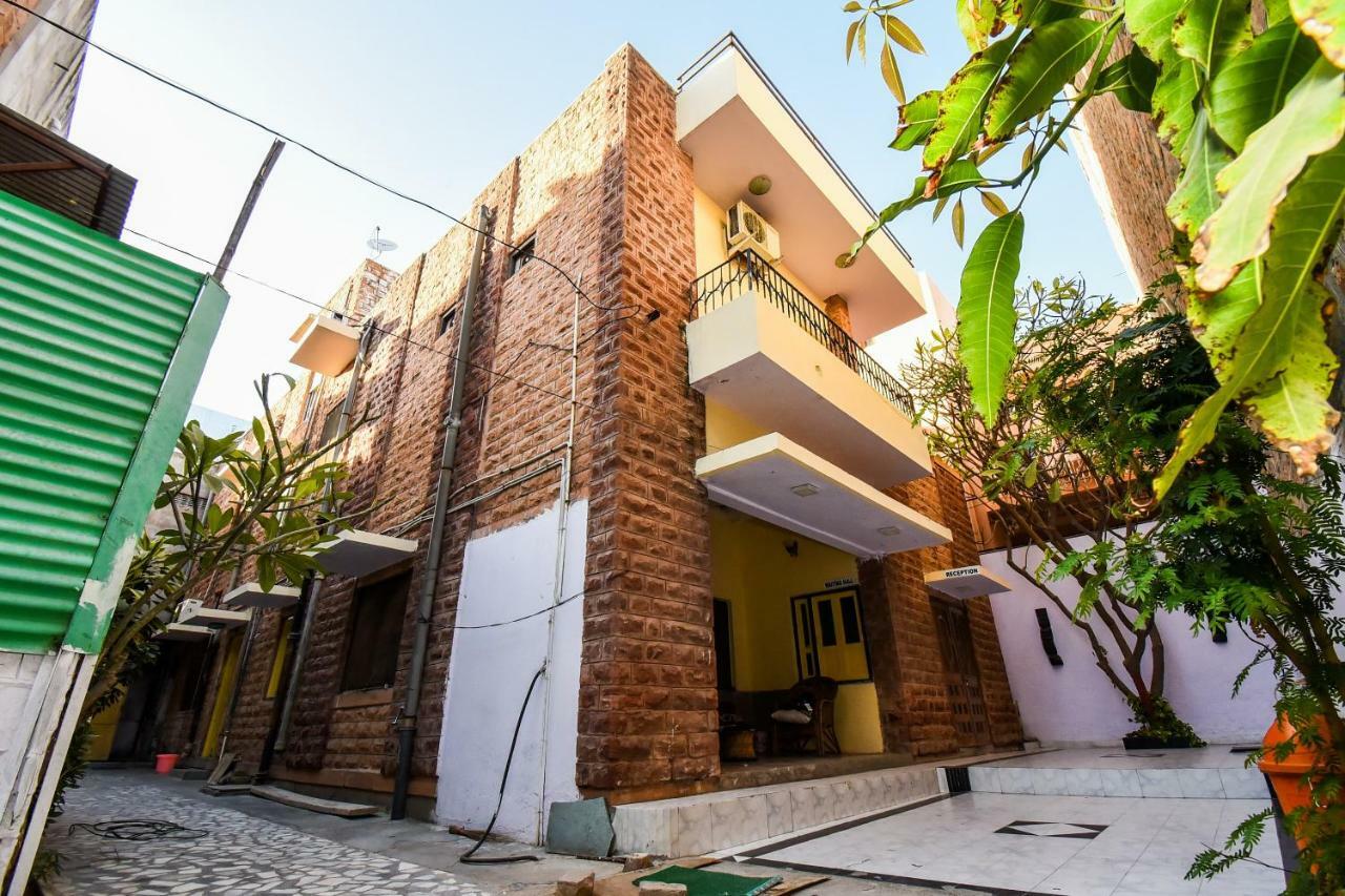 Oyo 30869 Urban 3* Jodhpur (Rajasthan)