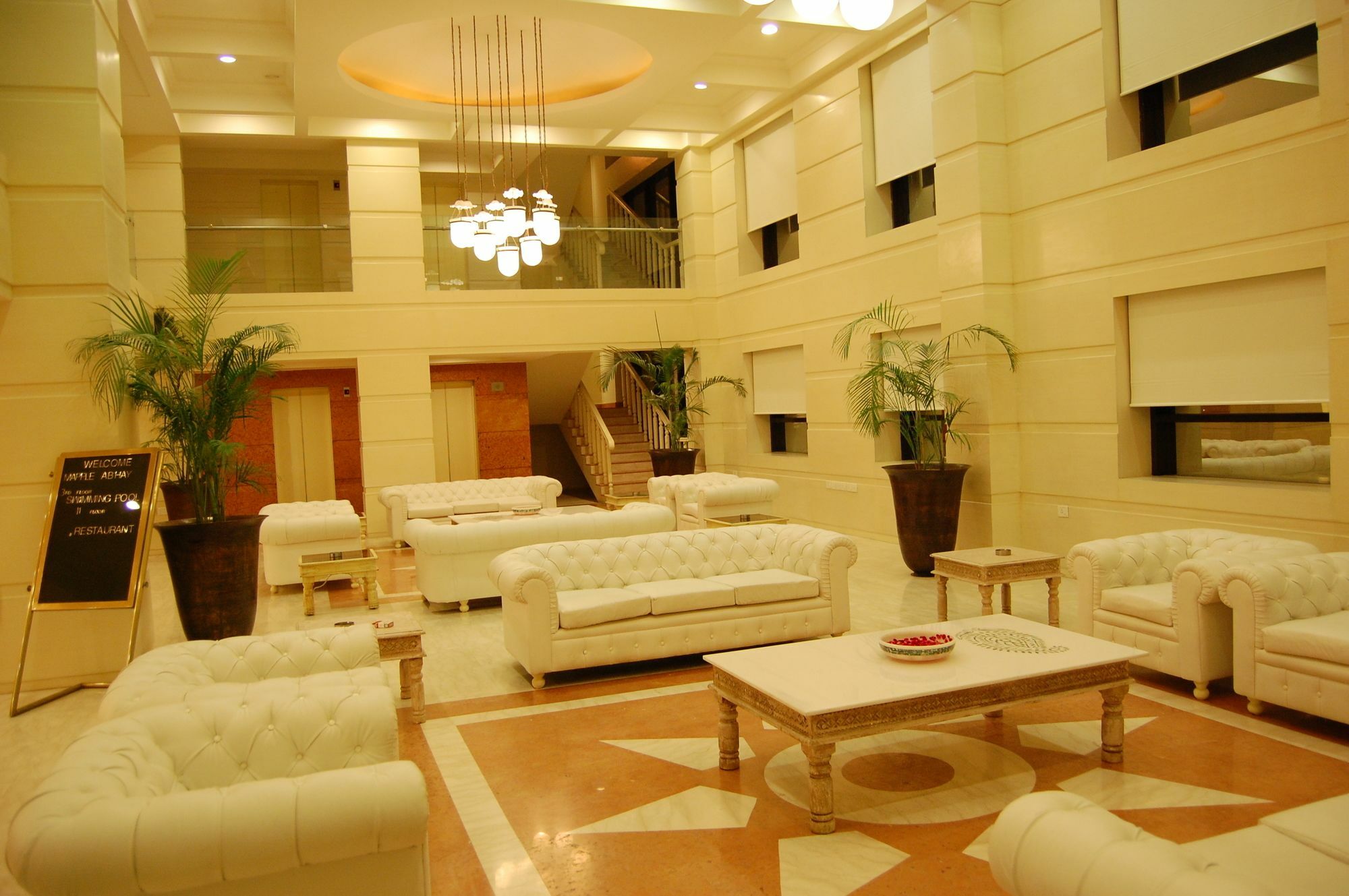 Mapple Abhay Jodhpur Hotel 4*