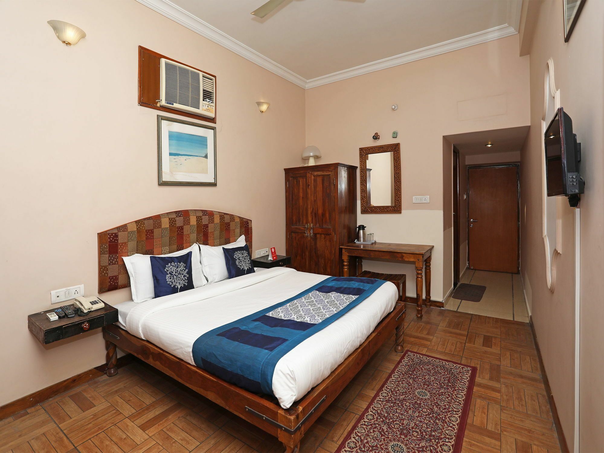 Oyo 9900 Pioneer Plaza Hotel