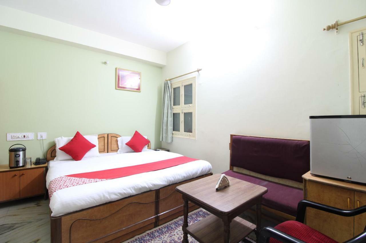 Hotel Oyo 46550 Tulsi