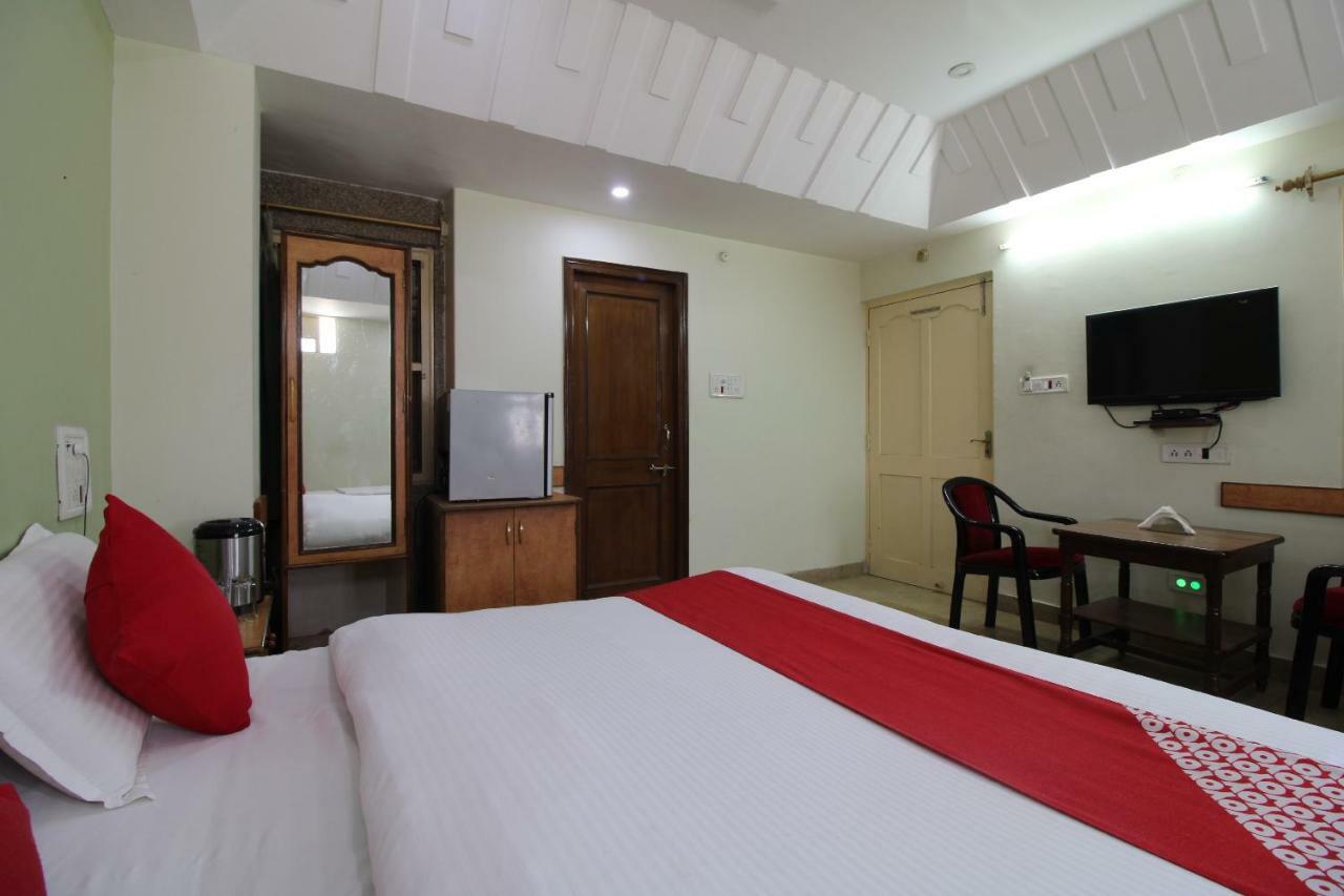 Oyo 46550 Tulsi Hotel *