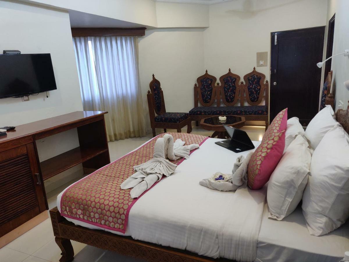 Chandra Hotel 3*