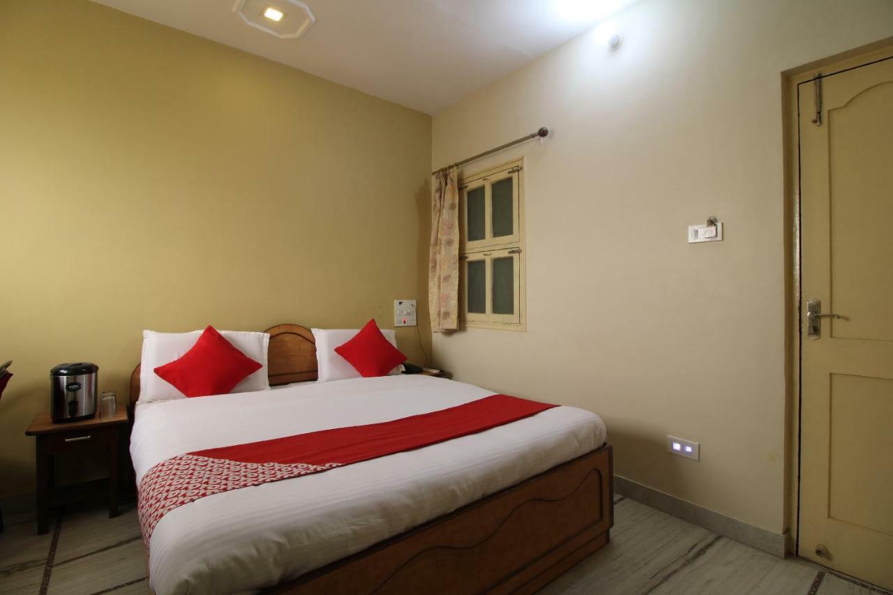 Oyo 46550 Tulsi Hotel