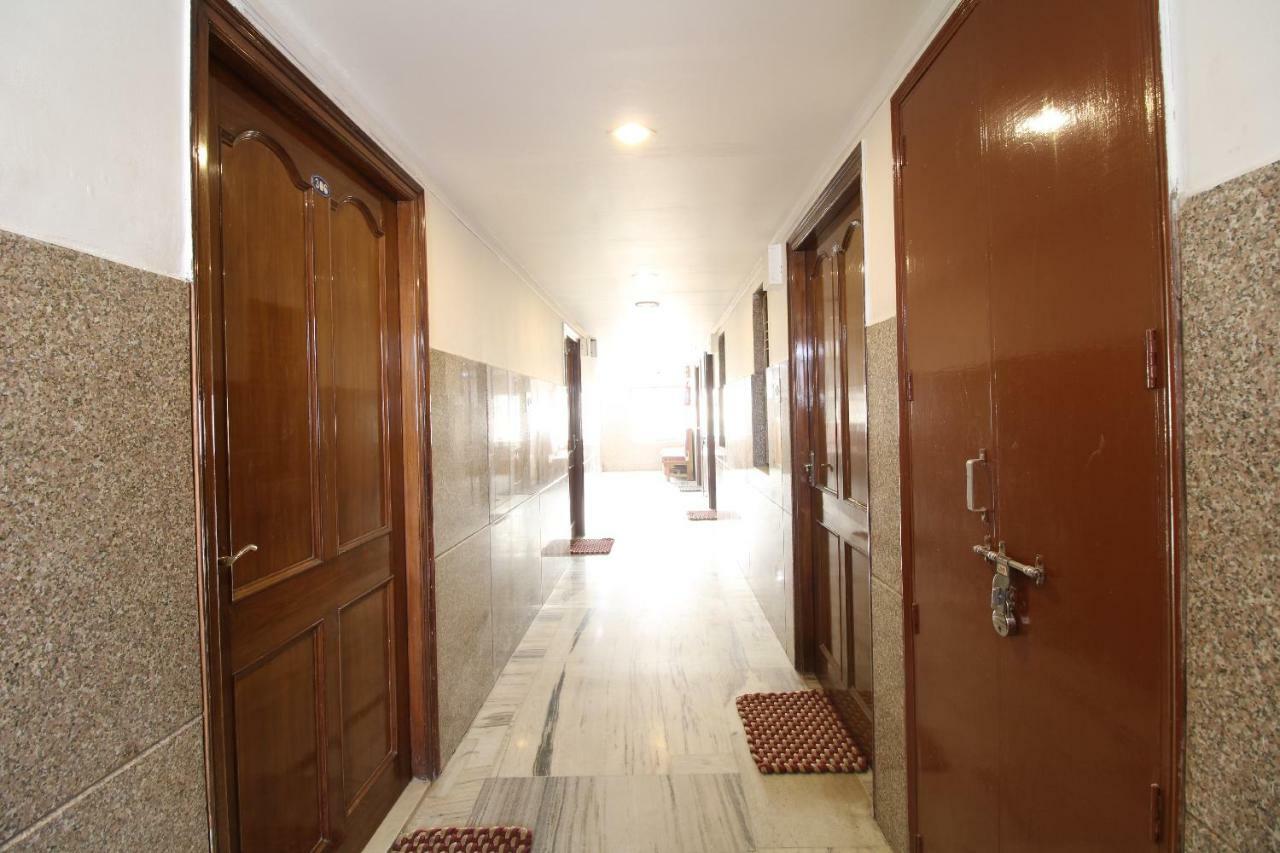 Oyo 46550 Tulsi Hotel *