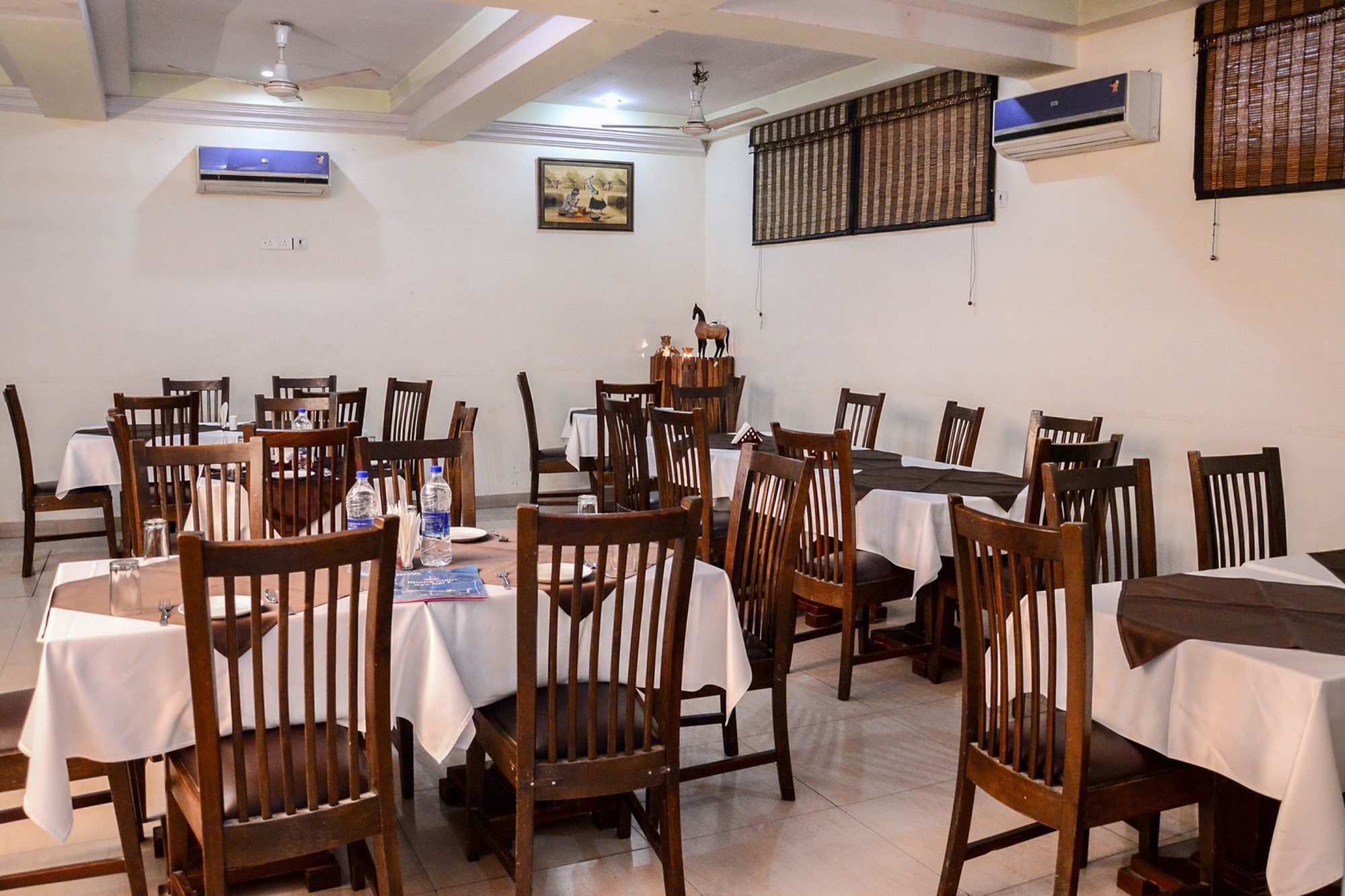 Oyo 4022 Residency Palace Hotel 3*