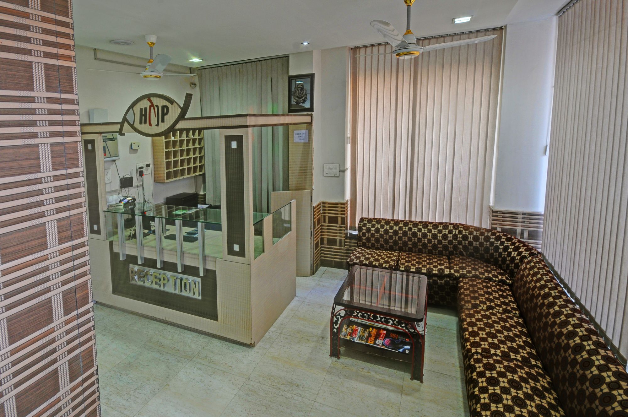 Omni Plaza Hotel 3*