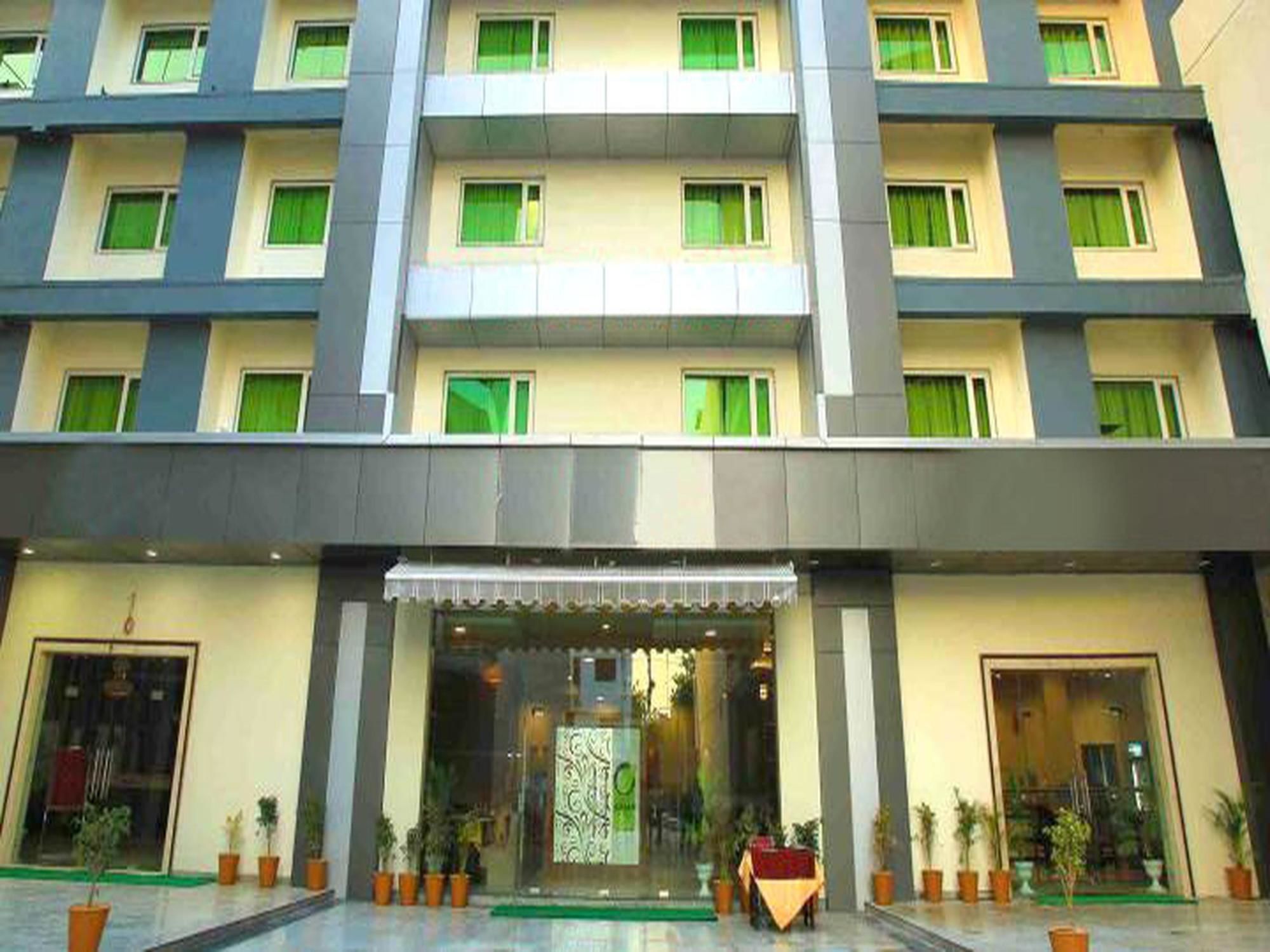 Hotel Oyo Premium Station Road Jodhpur 3*