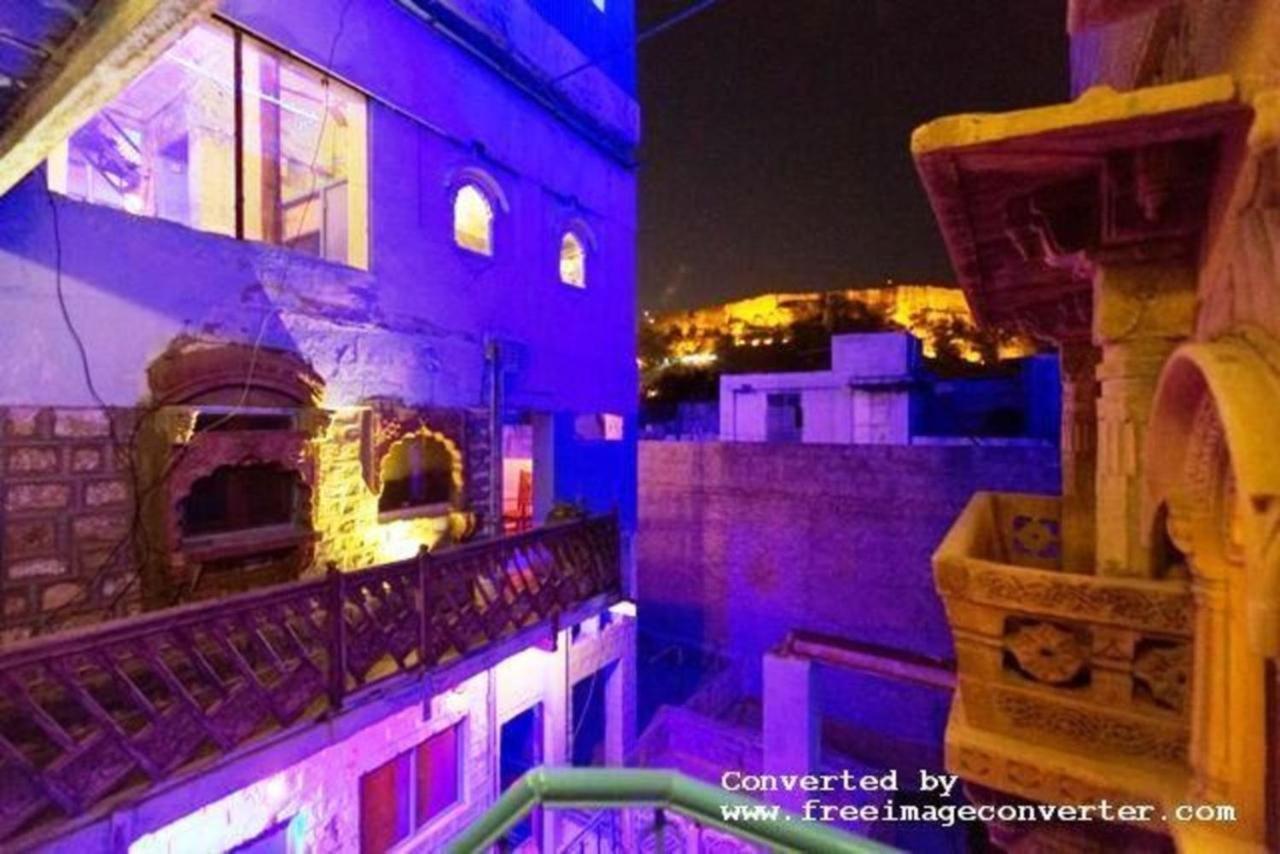 Hostel The Blue House