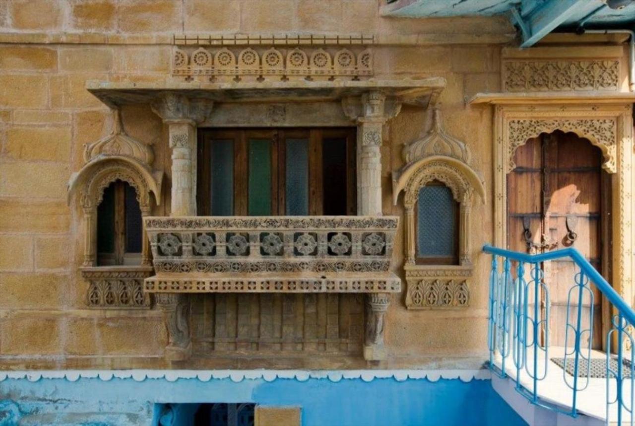 Hostel The Blue House *