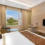 Lariya Resort