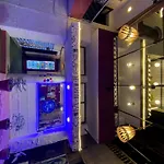 Blue Town Hostel & Cafe