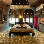 The Arch Boutique Home Stay