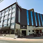 Chandra Inn