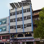 Hotel O Pardesi
