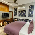 Dream Connect Boutique House