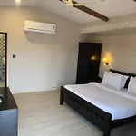 Hotel Nirali Dhani