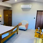 Hotel Nirali Dhani