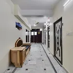 Hotel O Azad Inn