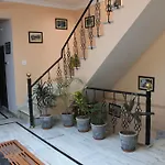 Madhur Villa Guest House