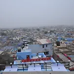 L G Guest House