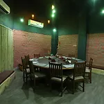 Hotel Paras Inn